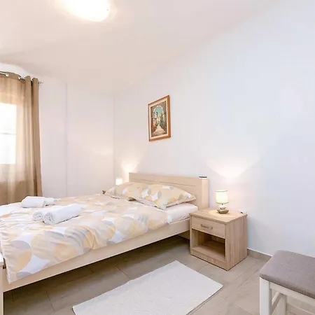 App Marina 2 Apartman *