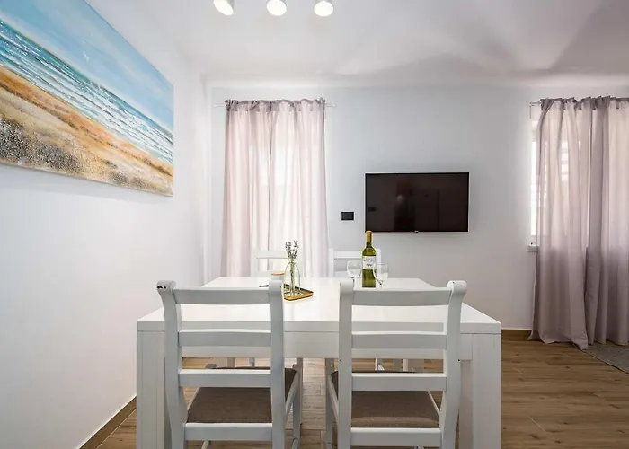 App Marina 2 Apartman Porec