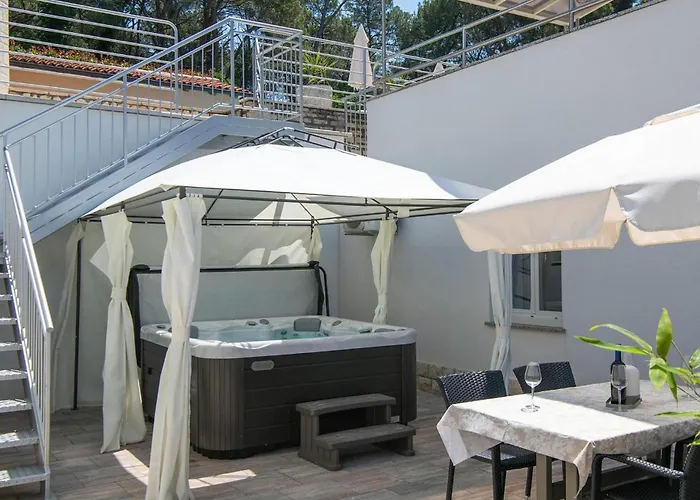 App Marina 2 Apartman